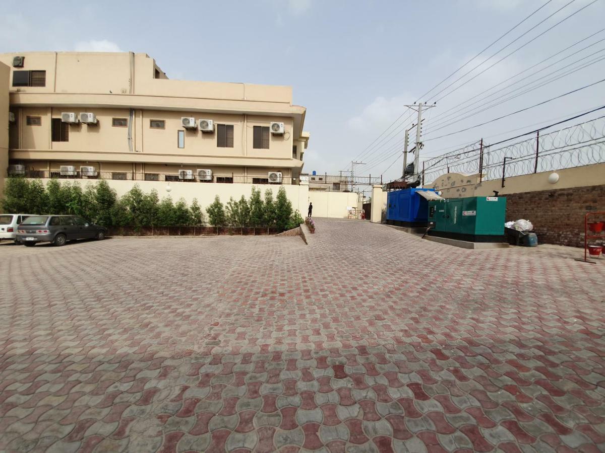 S Chalet Multan Exteriér fotografie